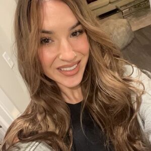 Meet your Posher, Kenzie